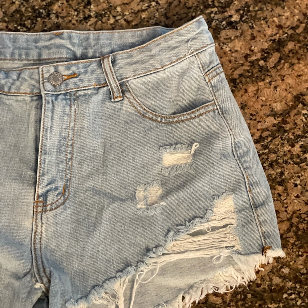 Never Worn SHEIN high waisted Distressed Shorts